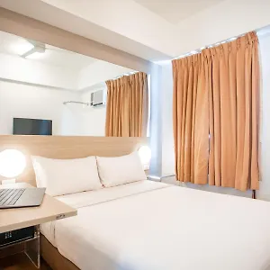 Red Planet Makati Avenue Manila Отель